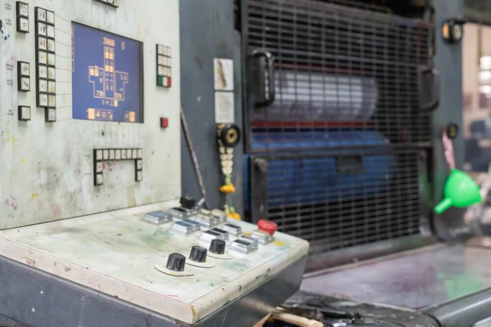 Pertimbangan Teknis dalam Memilih Bahan yang Tepat untuk Box Panel Listrik
